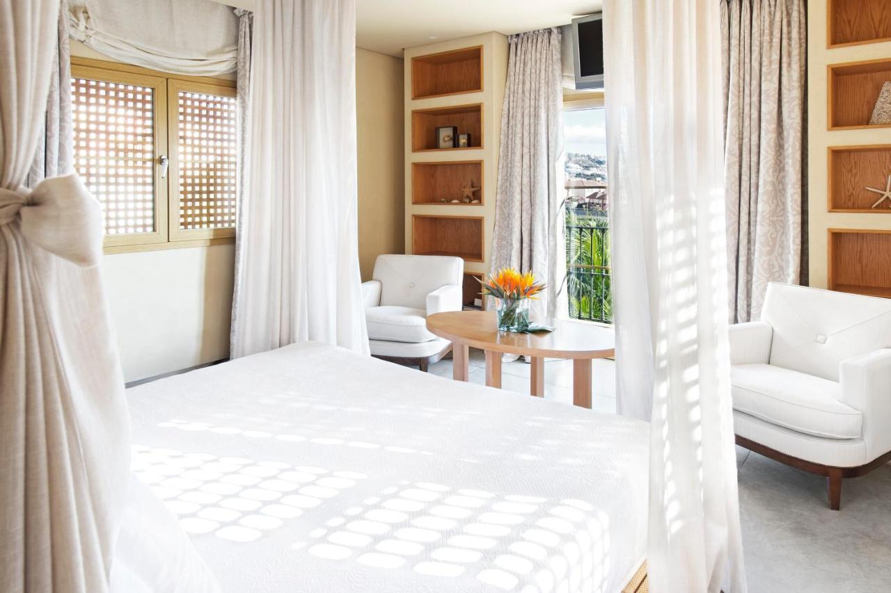The Villas At Bahia Del Duque 아데제 외부 사진