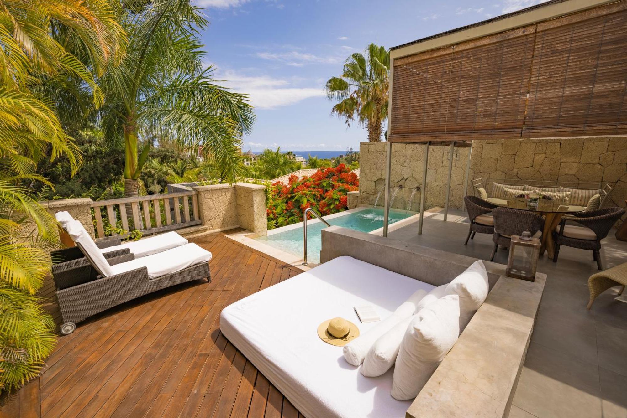 The Villas At Bahia Del Duque 아데제 외부 사진